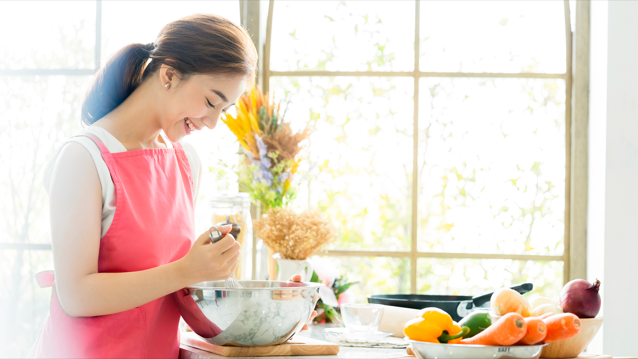 清明过后：尽量少吃4种食物，以免动风生痰助火，多吃3物清肝清肺