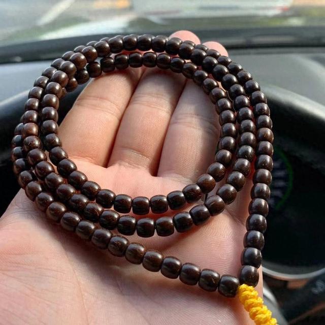 文玩界的“水禁忌”：揭秘哪些文玩能沾水，哪些不能！