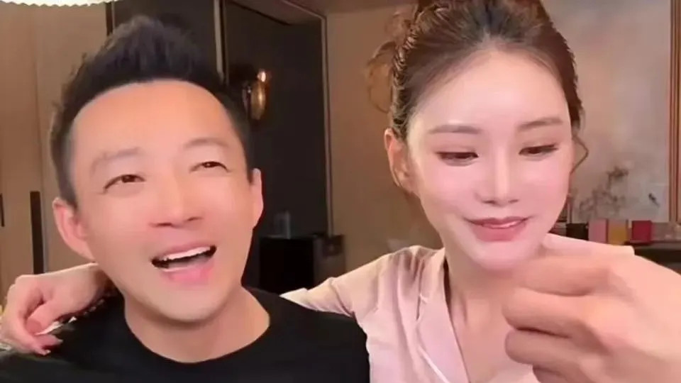 汪小菲前后两段婚姻冰火两重天！S妈对女婿评价大转弯，张兰一句话道破天机