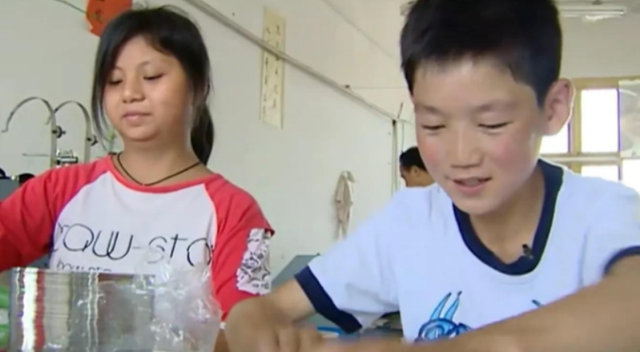 极限挑战|变形计高占喜：穷到吃不饱饭，城市\父母\资助读书，如今已是上尉