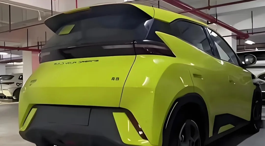 比亚迪推王炸SUV，4.98万续航405公里，月销三万性价比封神
