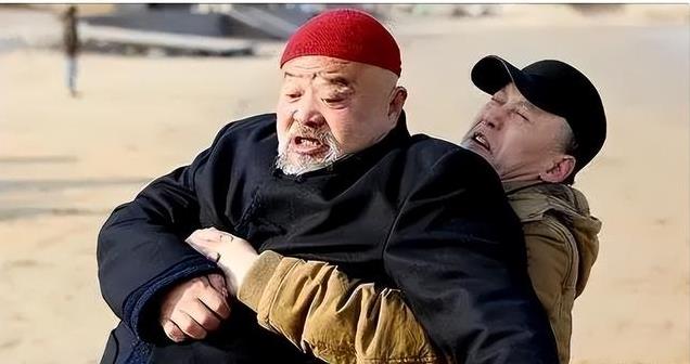 一天两包烟顿顿八两酒,坚决不听医生劝阻的李琦,如今竟然大变样