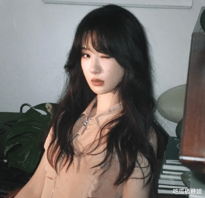 贾玲新电影《转念花开》即将上映!杨紫直呼: 演反派真过瘾。