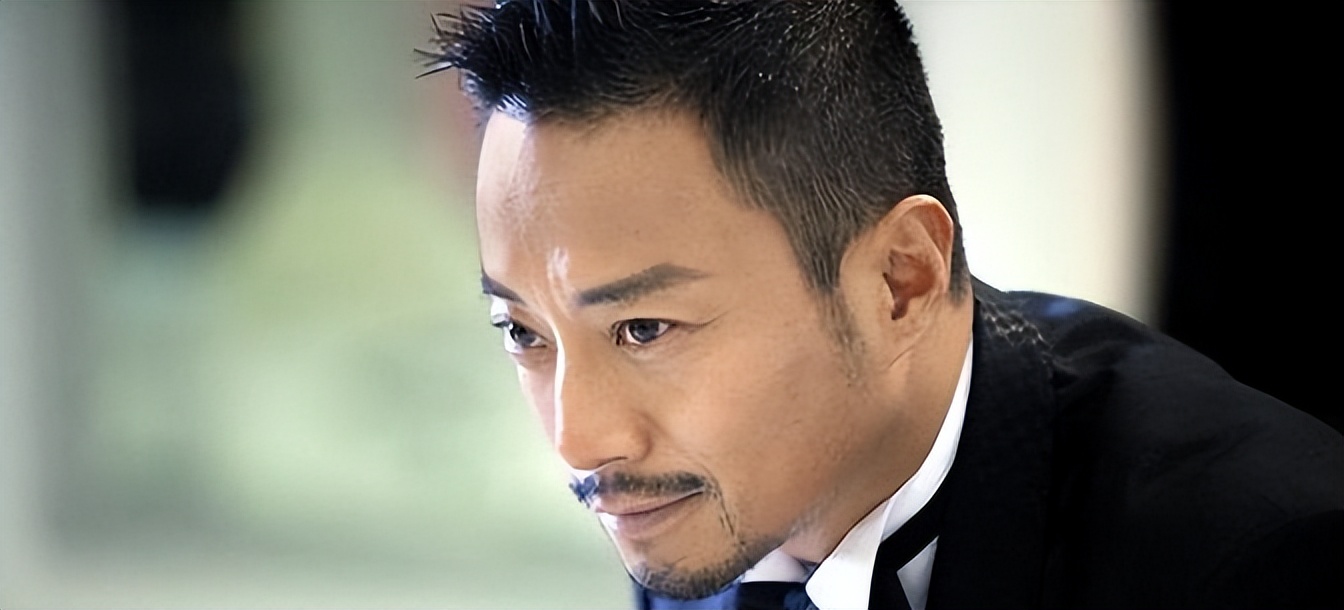 意外猝死的12位明星,“腿腿”死于刀下,刘文正亿万家产无人继承