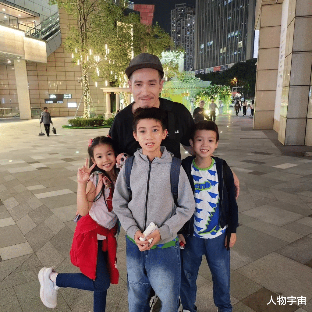 他是TVB视帝有生意头脑，逆市开6家门店，煮咖啡给老婆，前女友走宝