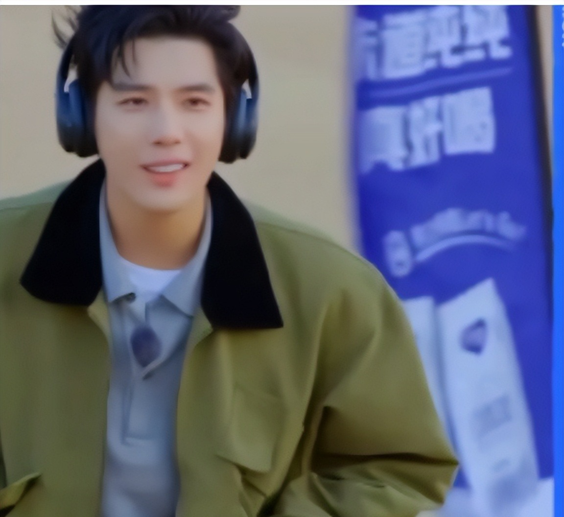 面对金晨和关晓彤，王安宇的双标和偏爱，隔着屏幕都感觉出来了