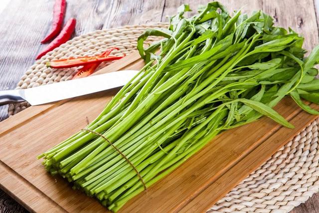 钙含量是西红柿的12倍，鸡蛋的5倍，春天正当季，可很多人不知道