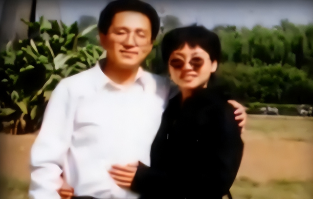演员句号二婚娶丫蛋为妻，尽心孝顺岳父岳母，活成了孝子贤夫