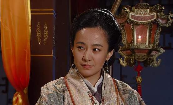 空政话剧团五朵金花，有人大龄单身，有人只恋爱不结婚，最小44岁