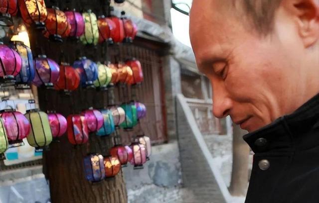 2011年,安徽48岁光棍因酷似普京,被俄罗斯富婆追求,后来怎样了