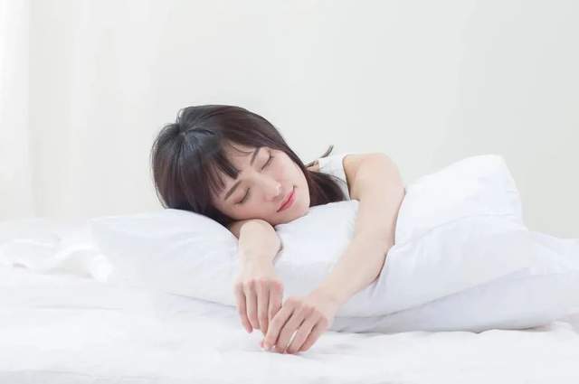 起床越早，死得越早！你的年纪，几点醒、睡多久最好？答案颠覆你十几年认知