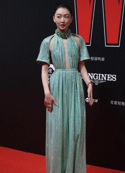 上海这晚,站位暴露江湖地位,杨幂刘诗诗站两边,C位雷打不动