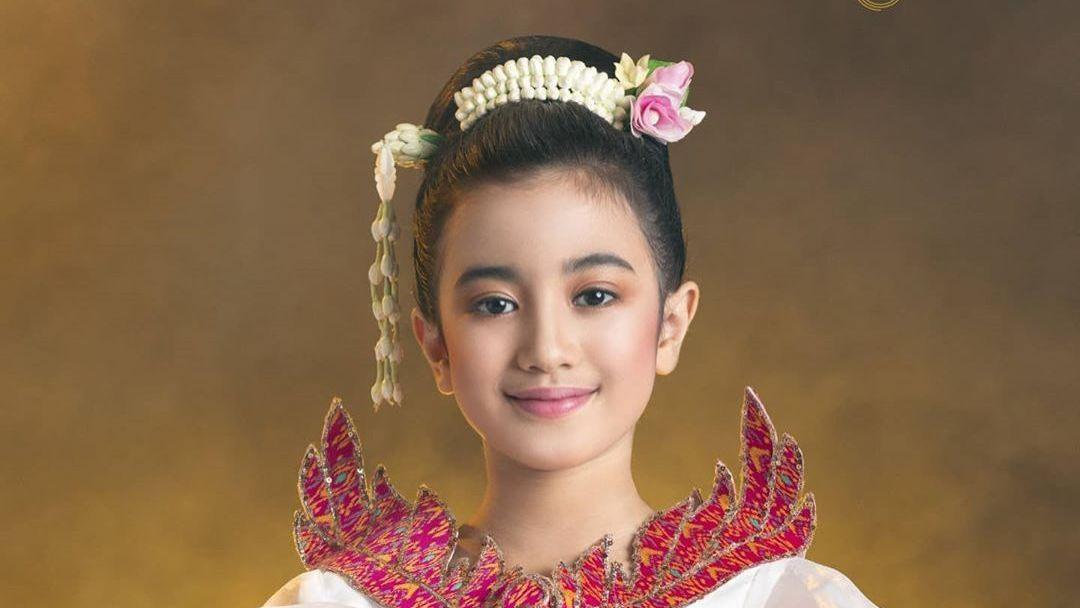 13岁柬埔寨公主长相精致，酷似芭比娃娃，比夏洛特公主还漂亮