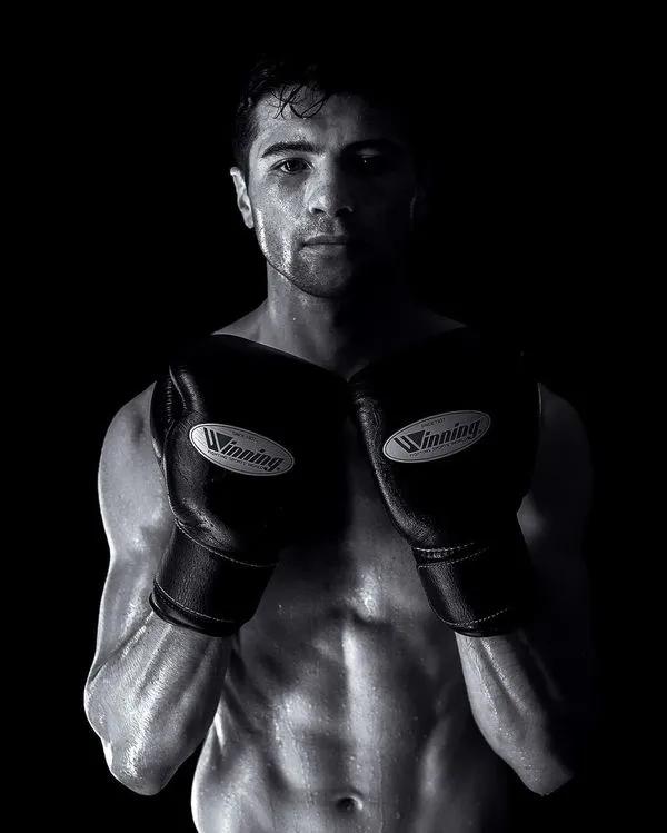 TVB港姐冠军谢嘉怡宣布噩耗，表哥不幸离世，入行四年有望上位