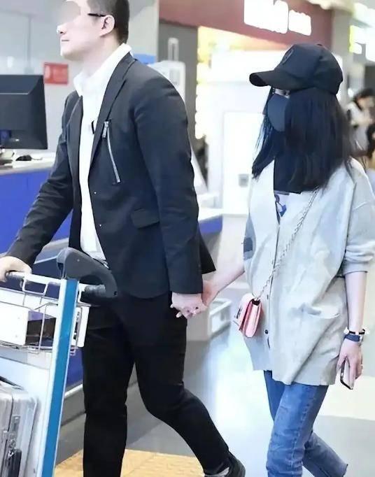 姚笛复出失败！综艺镜头连夜被删，陈赫也被牵扯，网友评论炸窝