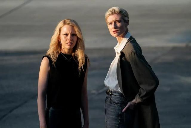 《马克辛》:2024年口碑爆棚的B级电影,场面血腥、女主美艳