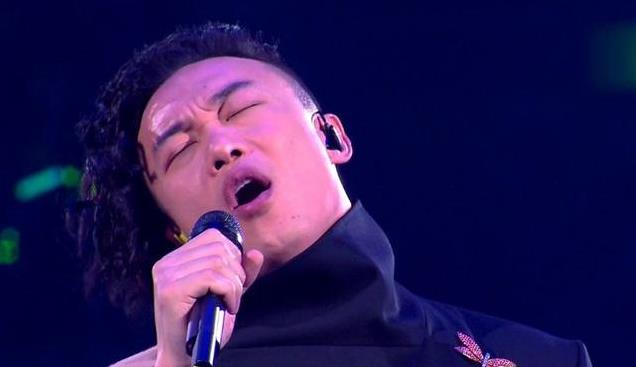 外媒评华语前五歌手,那英没上榜,邓紫棋垫底,冠军实至名归