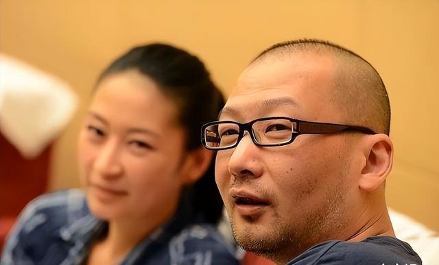 19年后,再看管虎现任妻子梁静的现状,才明白马伊琍的“精明”