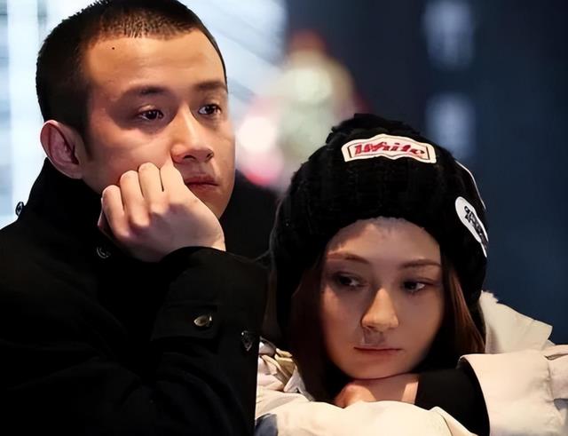 16岁爱马罕见露面，一张合照，暴露了文章和马伊琍的真实关系