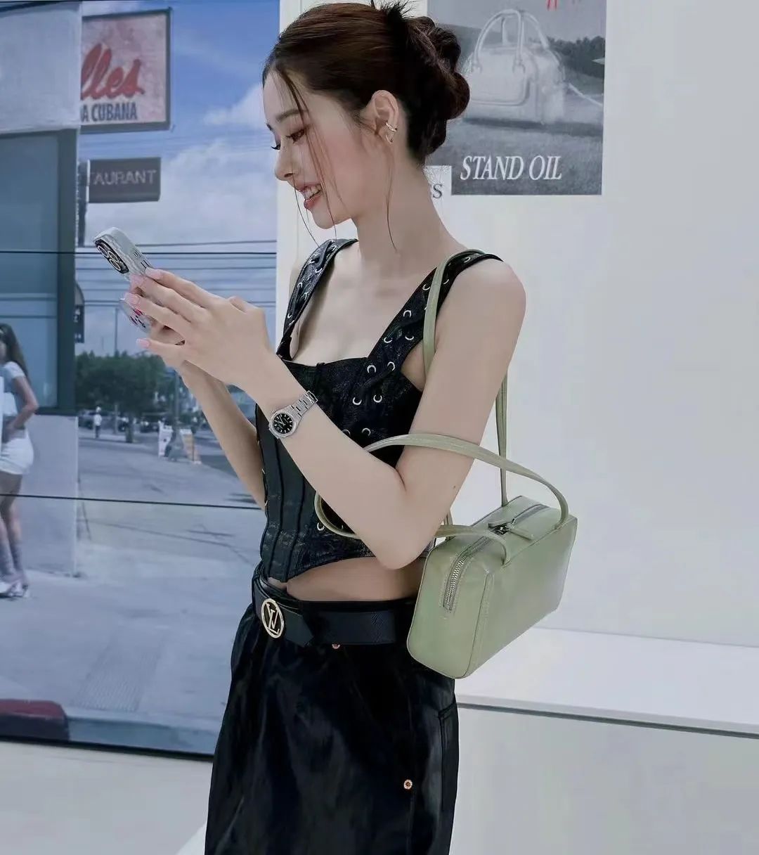 宋智雅复出翻车？想靠身材洗白生图背影却啪啪打脸