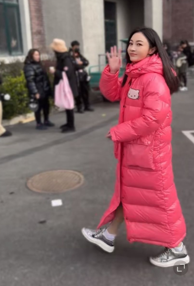 失德艺人又复出!网友称内娱完了,是张天爱和娜扎做得不够绝吗?