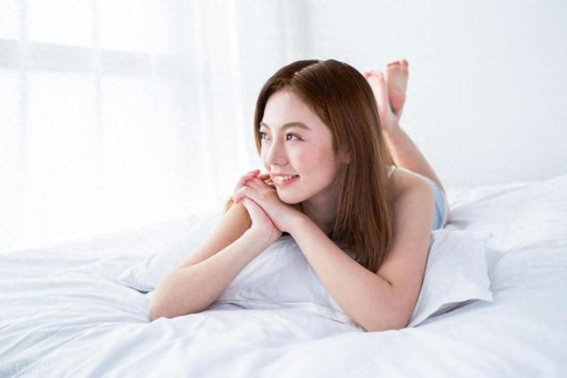 注重美容保养,多年后外表看起来宛如小姑娘的几个星座女