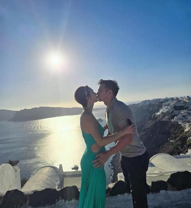 38岁王君馨宣布怀孕!TVB再添“金蛇宝宝”,网友:马国明压力大