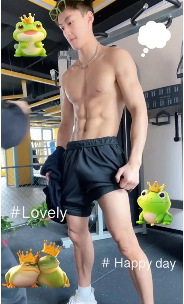 身高190的腹肌体育老师适合开什么样的智能电动车呢