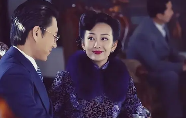 《哈尔滨一九四四》:顶着“芭比娃娃脸”却要演女特工,是谁的审美出了问题?