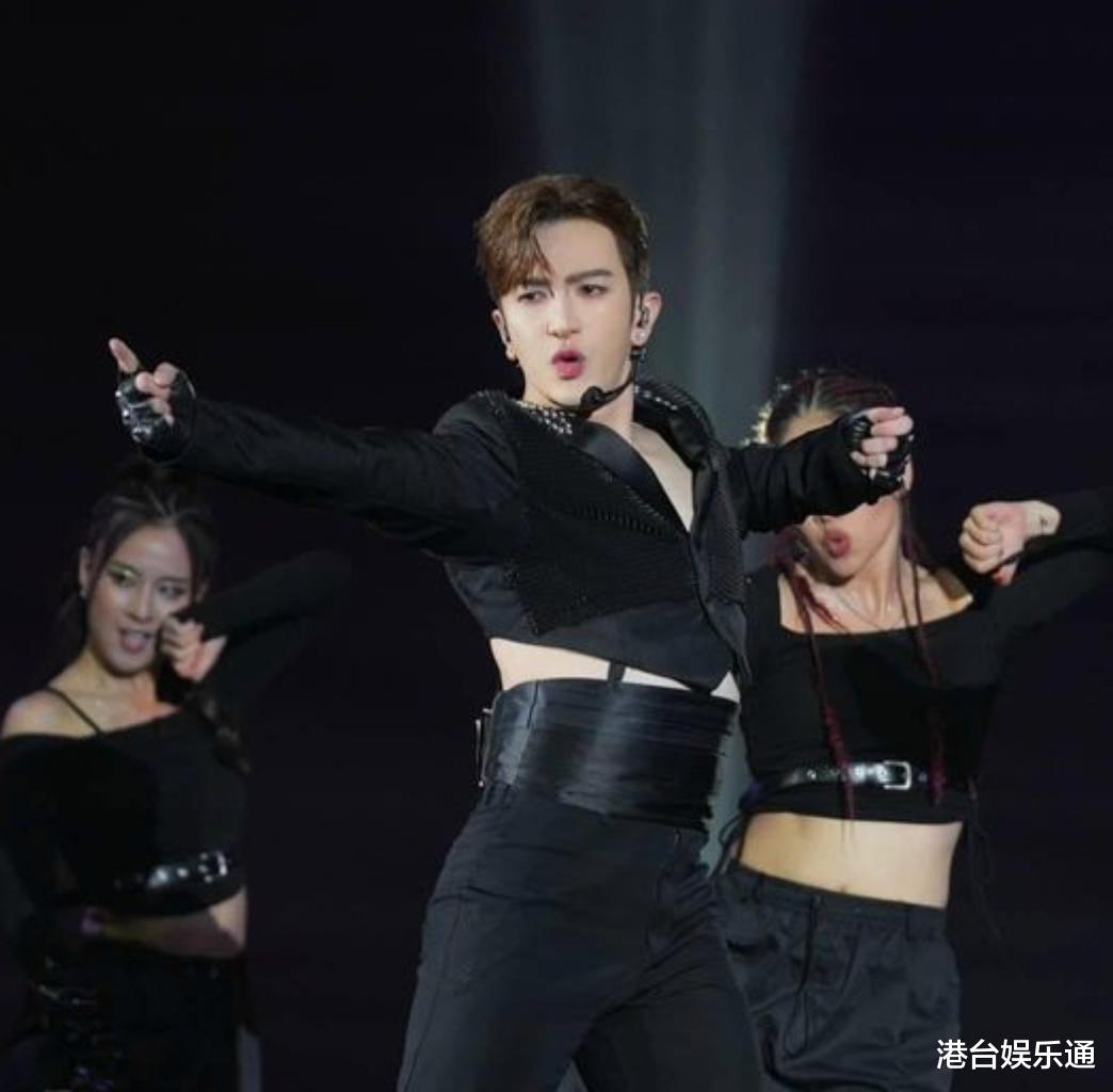 港圈双顶流并立格局被打破？香港网友：姜涛仍强劲，卢瀚霆已掉队