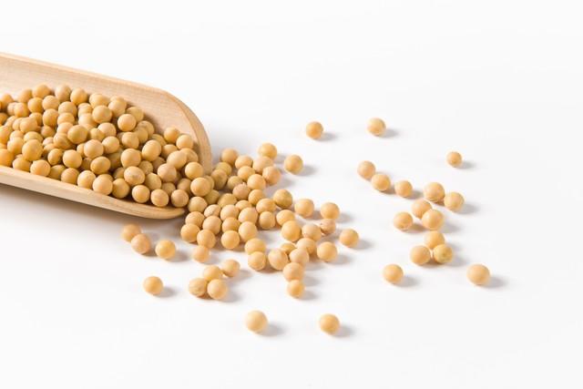 桥本甲状腺炎的4大隐形“元凶”，不想抗体升高，6类食物最好少碰