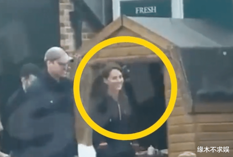 凯特王妃正面视频曝光!瘦了太多,脸又小又V,提购物袋都费劲