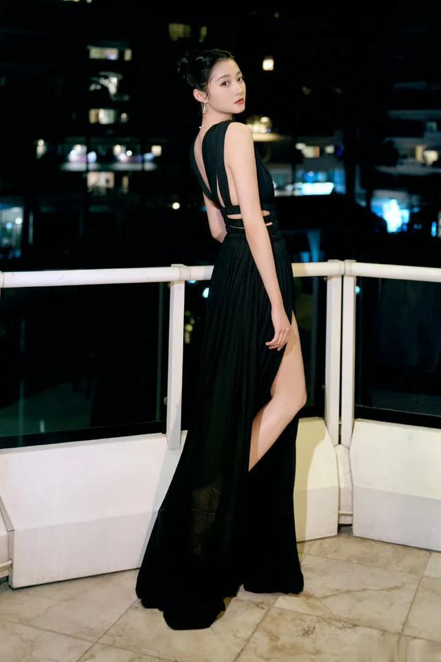 大骨架关晓彤和小骨架杨颖的区别