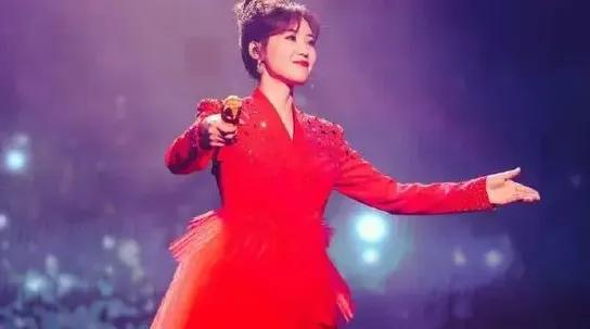 云朵面临事业困境，或选择退隐寻求突破