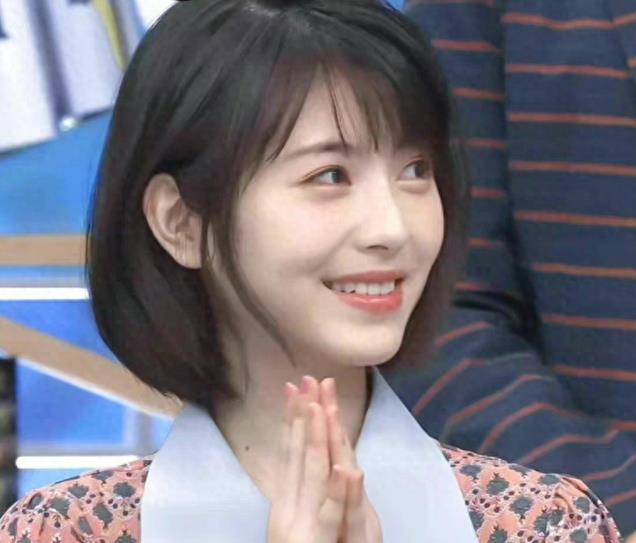 日系纯欲美少女滨边美波，打破“花瓶”魔咒，“国民闺女”不简单