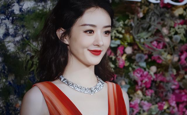 狼子野心藏不住，不断“利用”他人一路上位的赵丽颖，终于暴露了