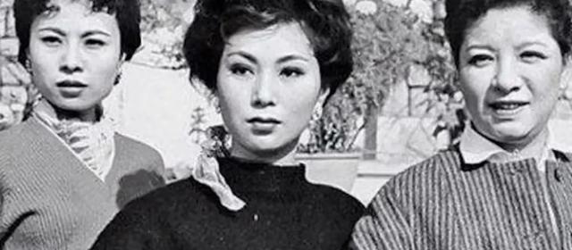 被誉为最牛星一代,五个儿子都是大腕,大儿子火过周星驰、甄子丹