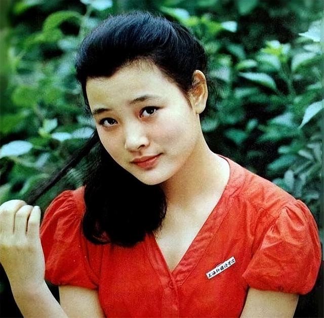 5位老牌明星移居国外现状，入美籍、嫁老外、开豪车，生活太滋润