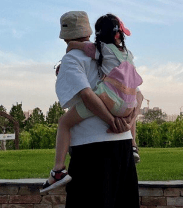 孙红雷被曝全家移民澳洲,本人首发声回应,谈6岁女儿近况