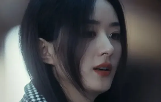 赵丽颖演大明星翻车?预告片引爆争议,网友:换个角色更合适!