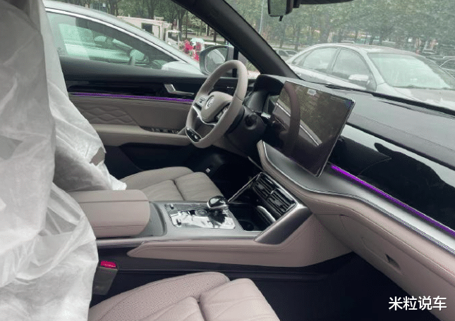 比亚迪“全新王牌”到店！云辇+第5代超级混动，大7座SUV，17万级