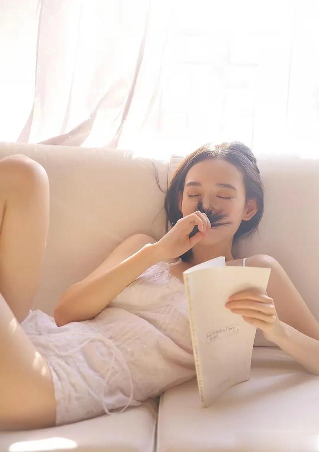 康宁,95后警校校花,漂亮又有气质,混血儿让人越看越喜欢