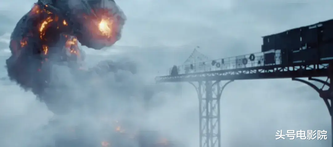 成龙刘德华反超!《749局》降到4.3分国庆档最低,更糟的事还在后面