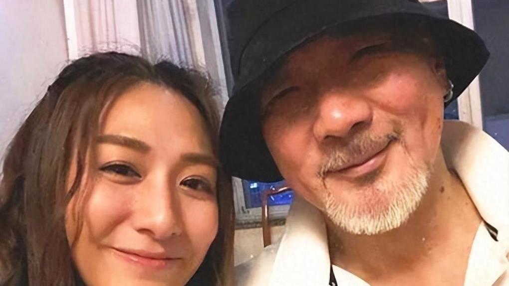 73岁徐少强病逝，43岁娇妻悲伤过度跟着离世，子女的回应来了