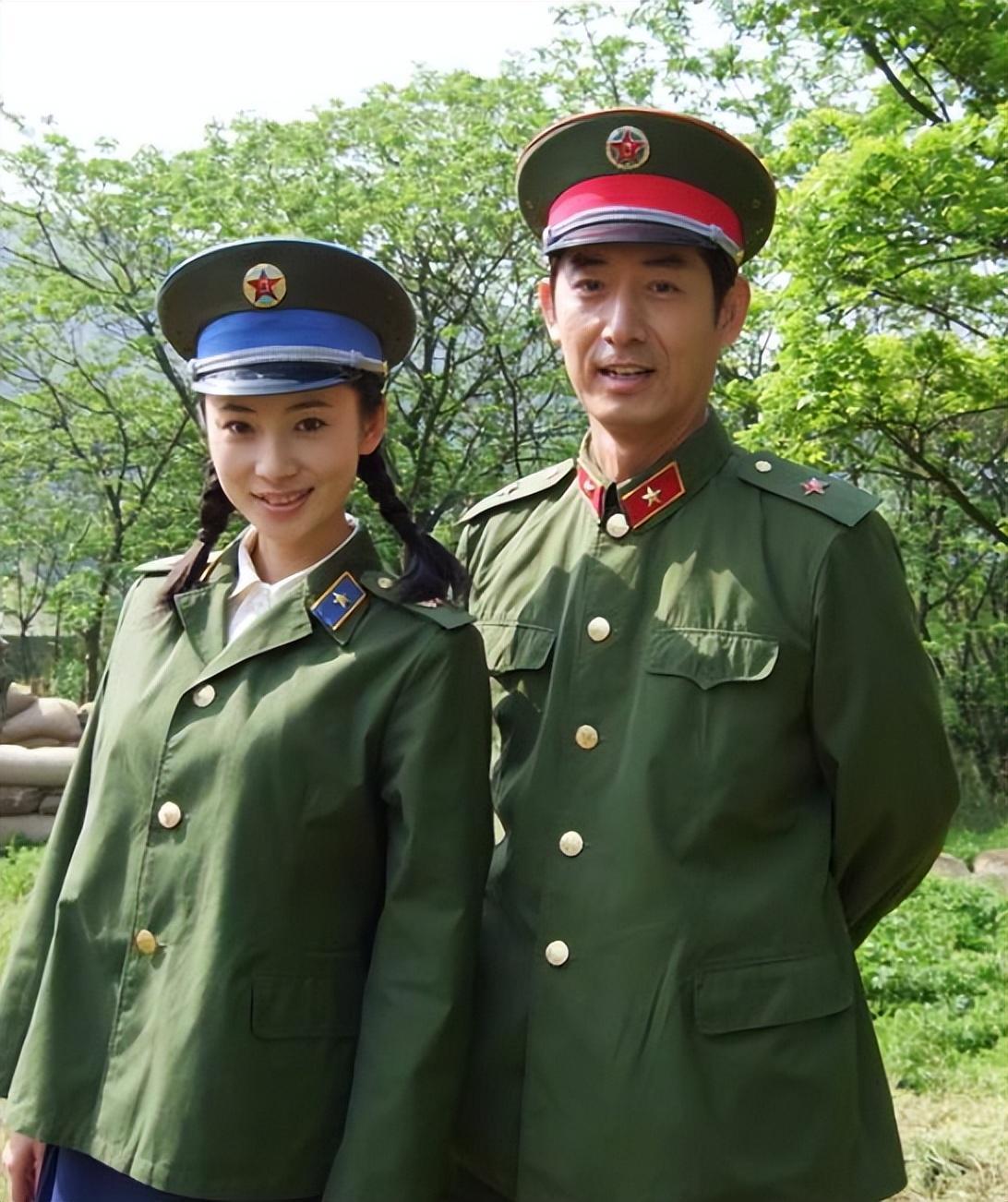 59岁老戏骨长得帅还顾家，出道27年零绯闻，老婆是漂亮演员