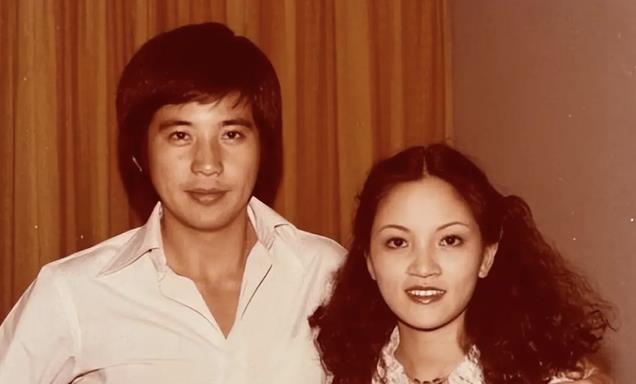 秦汉林青霞虐恋二十年!秦汉儿子孙国豪曝父亲当年分手又亏钱