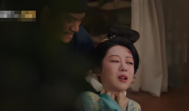 从头到脚皆可替?32岁杨紫这个镜头,给了多少流量明星一记耳光