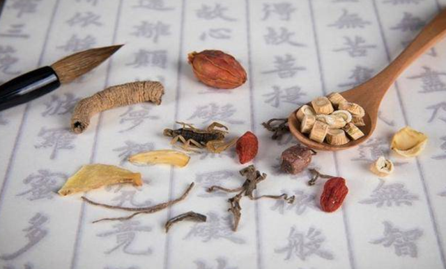 中医把脉辨证阴虚，阴虚都有哪些表现？快看看你是不是阴虚体质