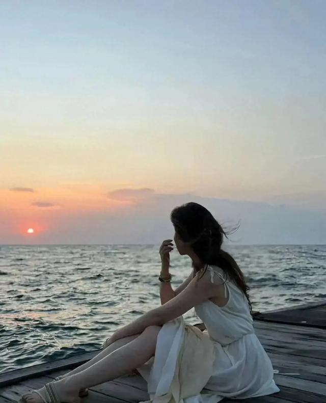 刘亦菲泰国度假美发美照!18张高清图,仙气十足