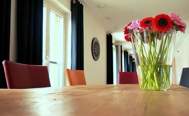 汪小菲之所以能很快下决心娶马筱梅，是因为小梅的父母也很会来事